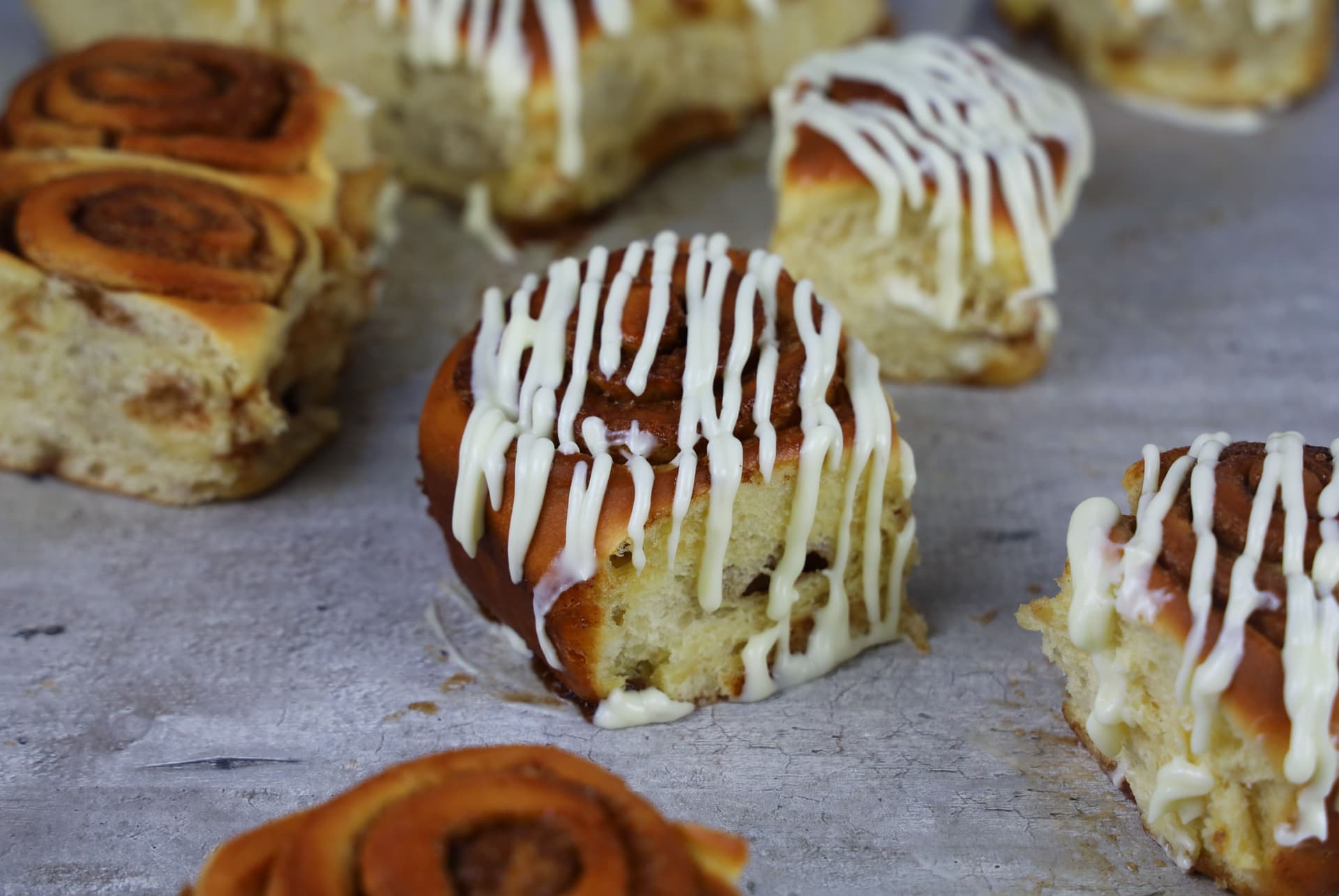 Cinnamon rolls – Sweet & Bitter