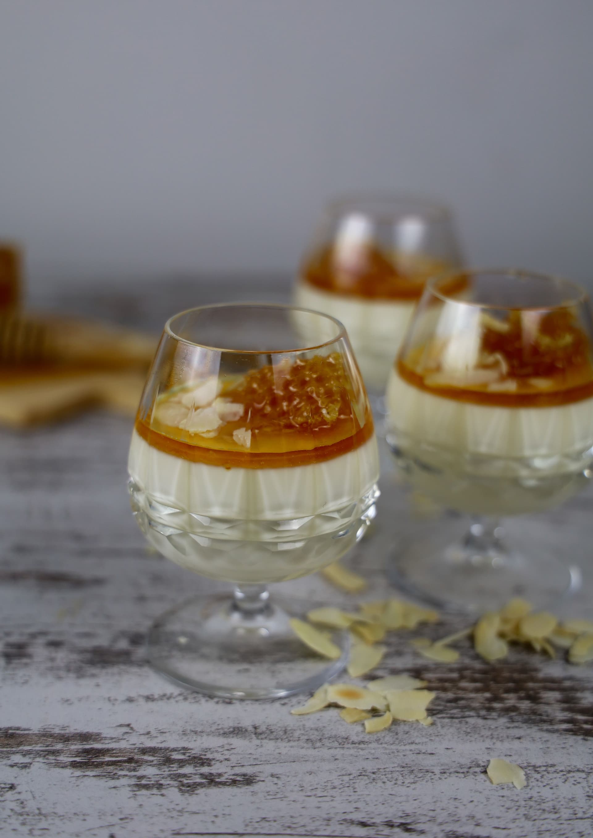Panna cotta με τζίντζερ λεμόνι και μέλι – φωτογραφία 1