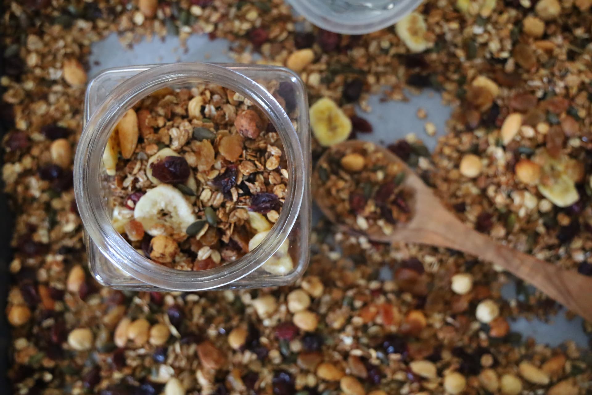 Σπιτική granola με νιφάδες βρώμης – φωτογραφία 1
