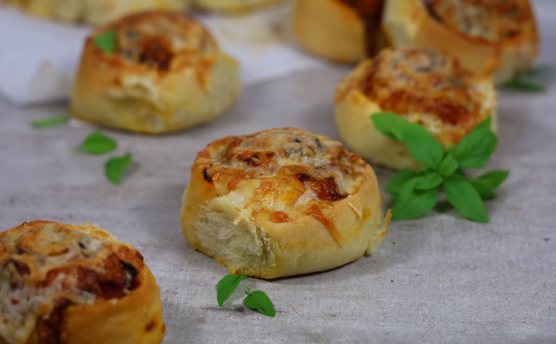 Pizza rolls – Sweet & Bitter