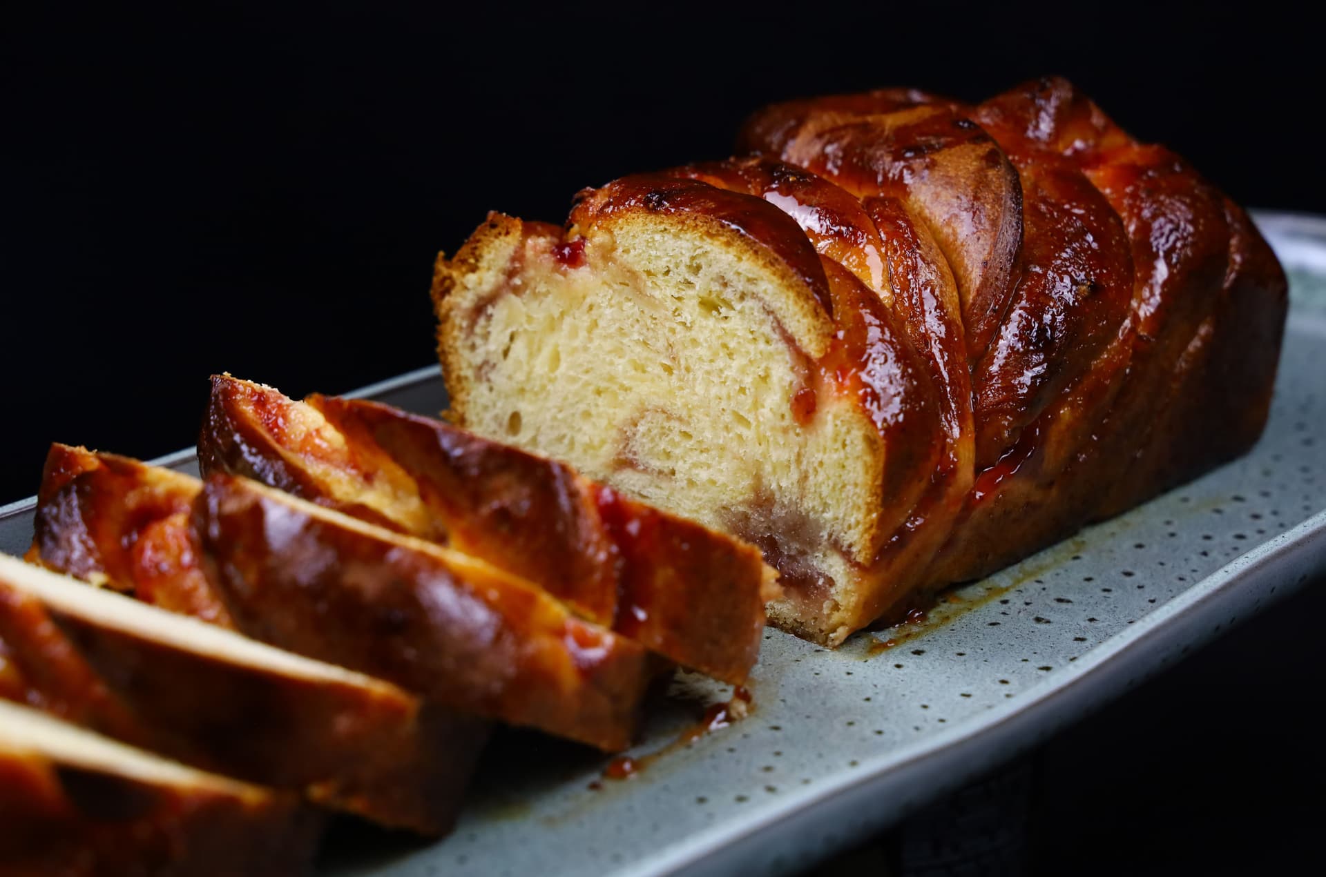 Babka με μαρμελάδα φράουλα – Sweet & Bitter