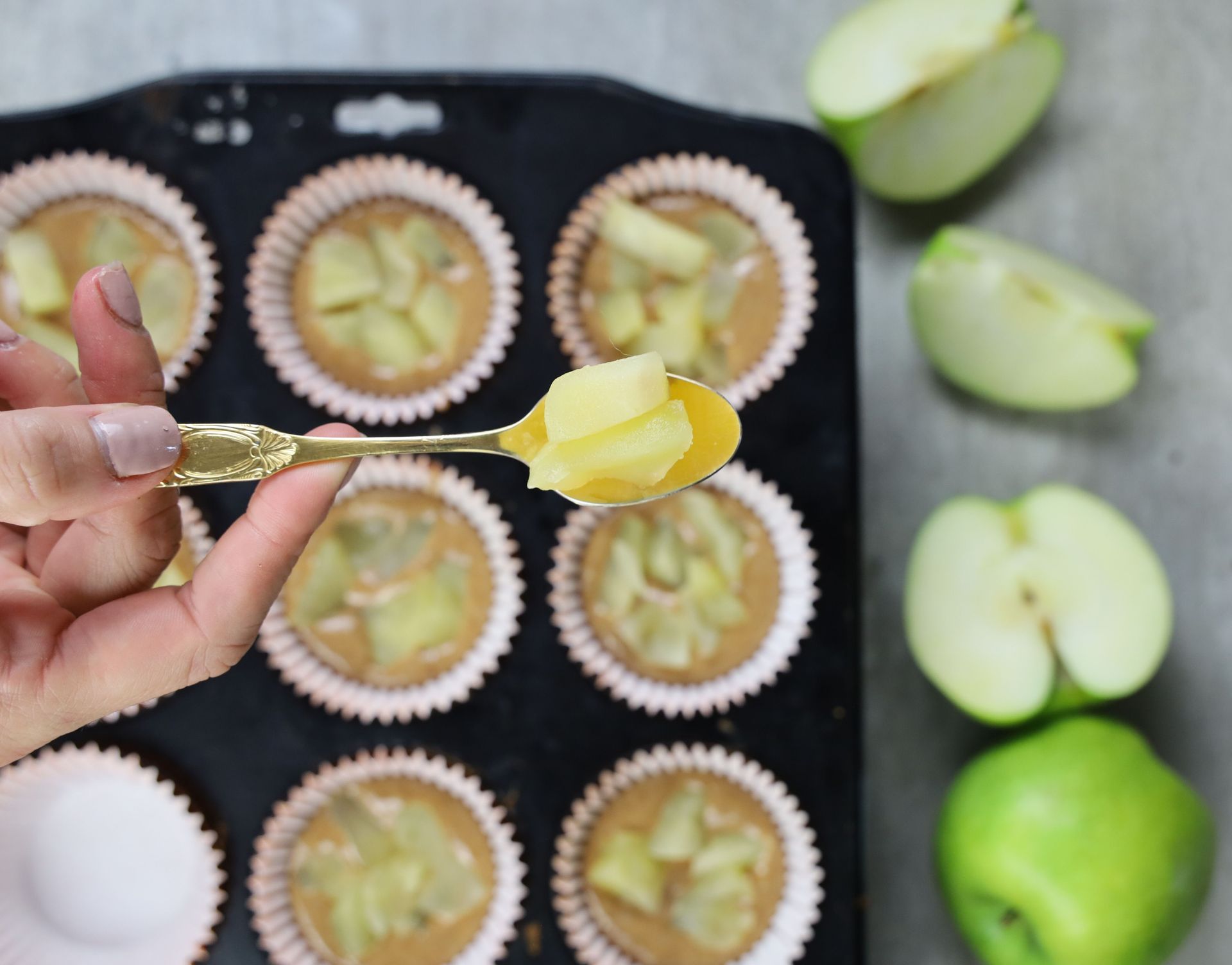 apple crumble cake.jpg