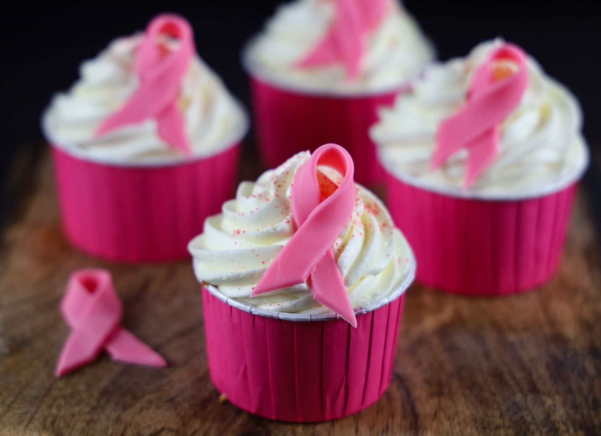 pink-ribbon-cupcakes_.jpg