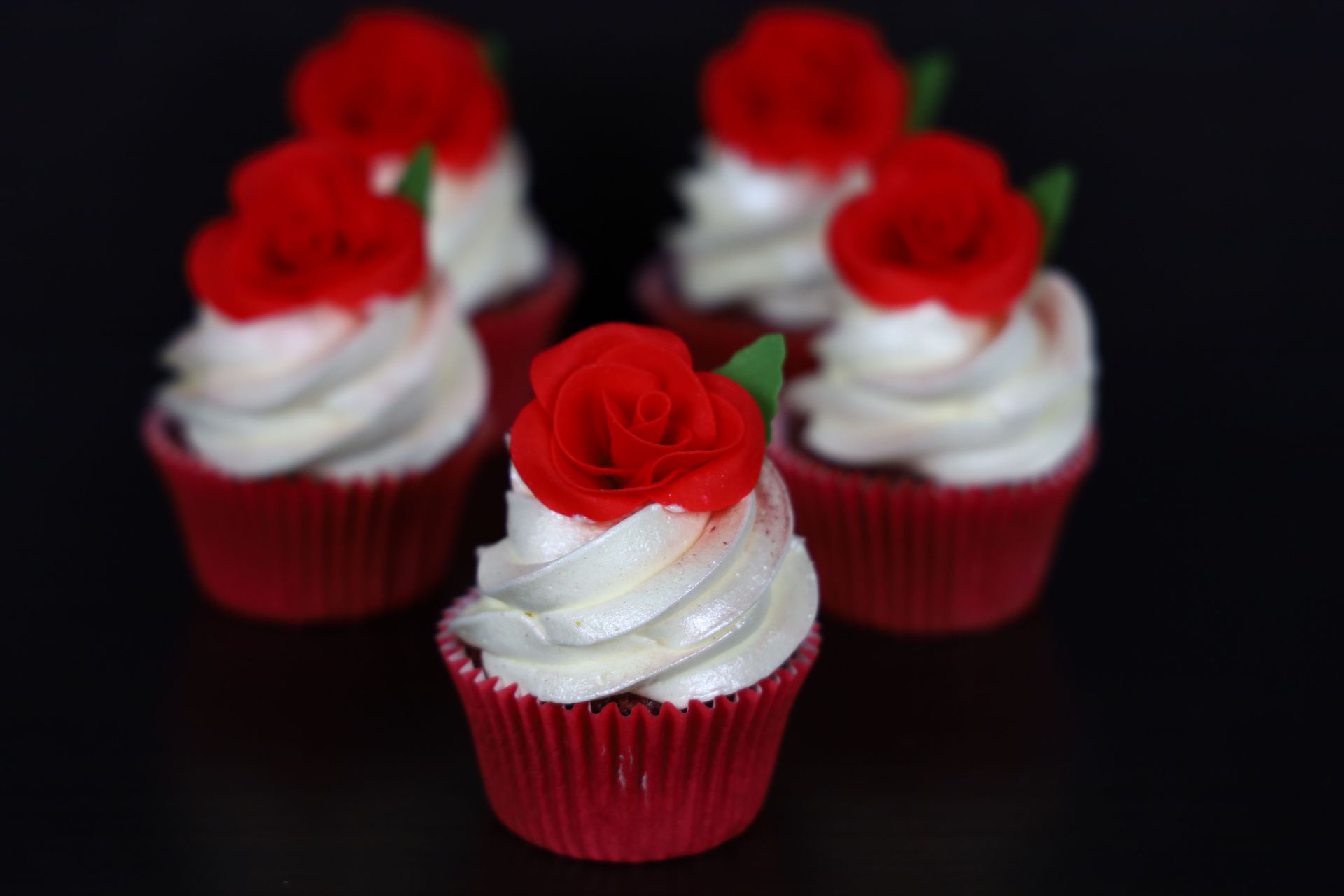 red-velvet-cupcakes-1.jpg