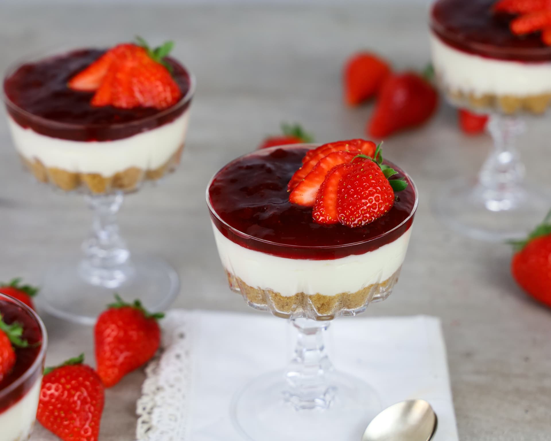 Γρήγορο cheesecake σε ποτήρι – φωτογραφία 2
