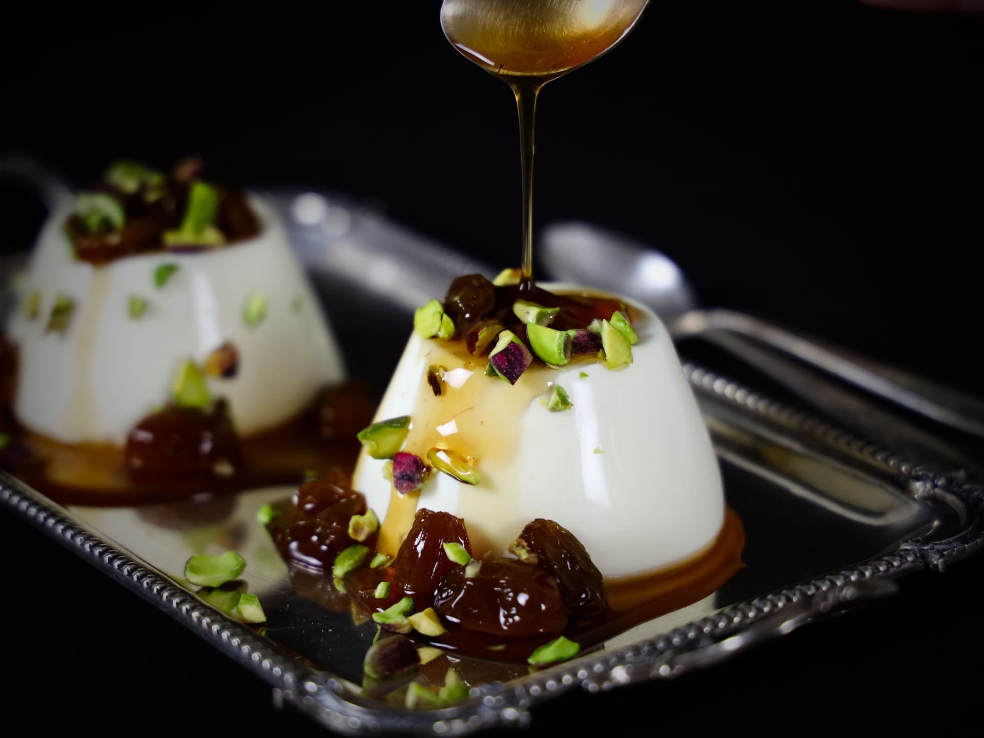 Panna cotta με μαστίχα Χίου και σταφύλι γλυκό του κουταλιού – φωτογραφία 2