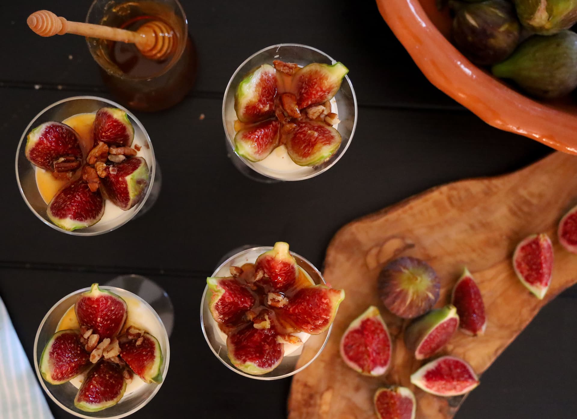 Mousse γιαουρτιού με λευκή σοκολάτα – φωτογραφία 3